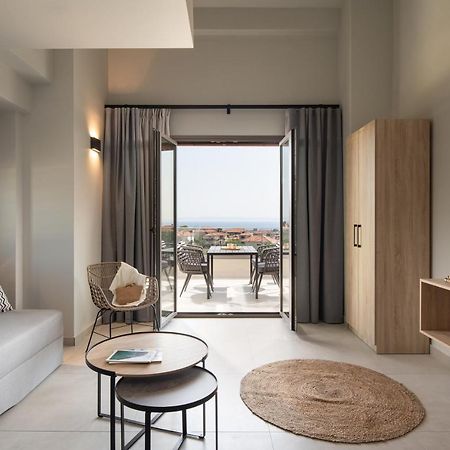 Melian Suites Никити Екстериор снимка