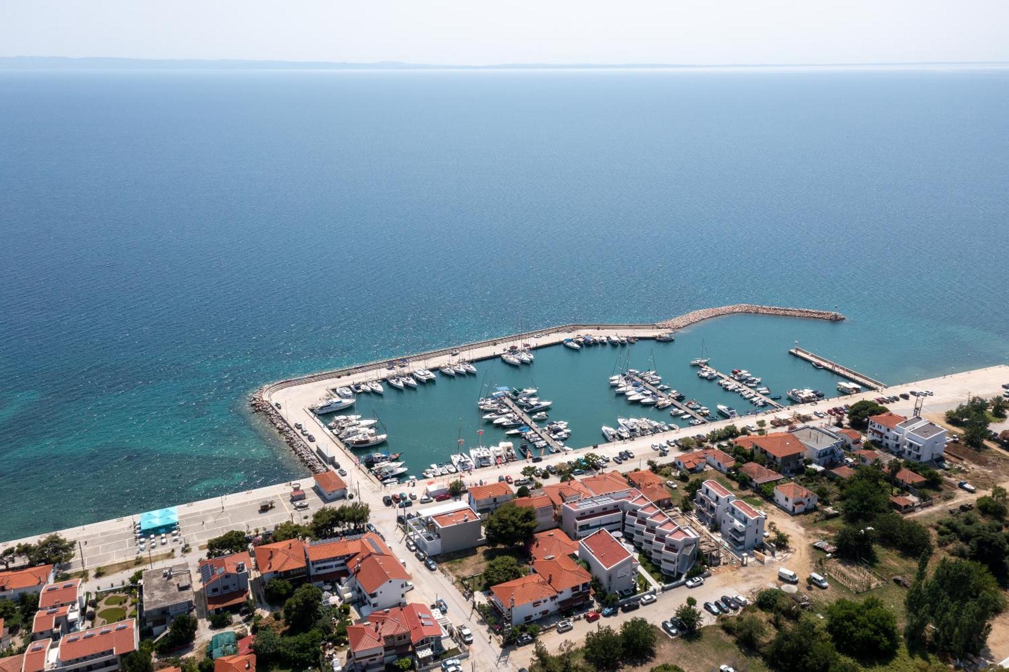 Melian Suites Никити Екстериор снимка