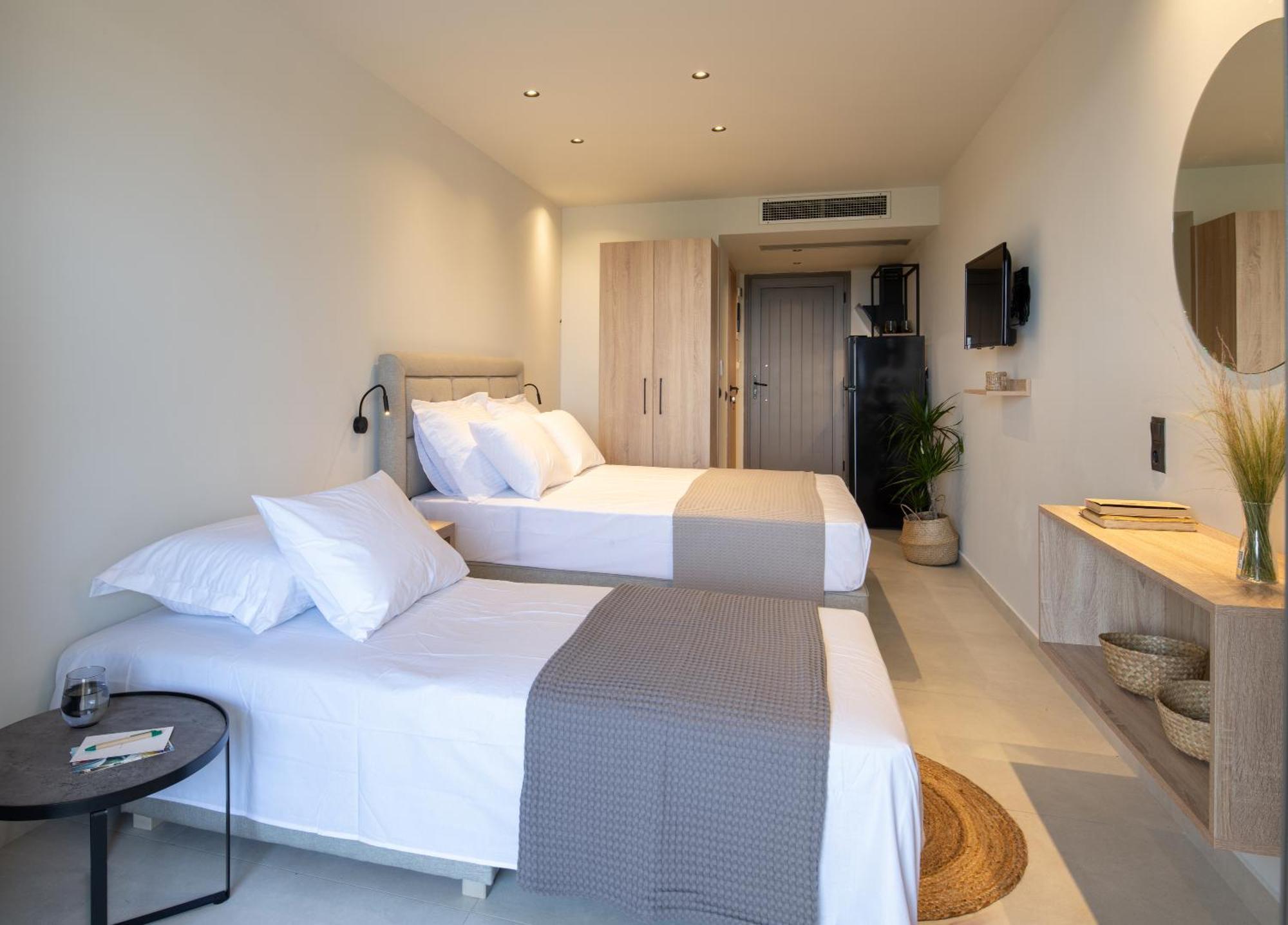 Melian Suites Никити Стая снимка